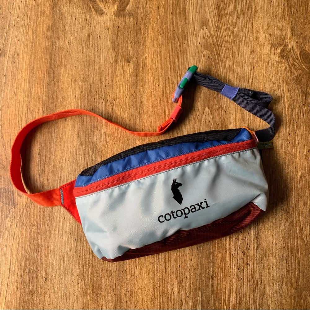 Cotopaxi Multicolor Del Día Waist Pack - Blue/Light Gray/Red